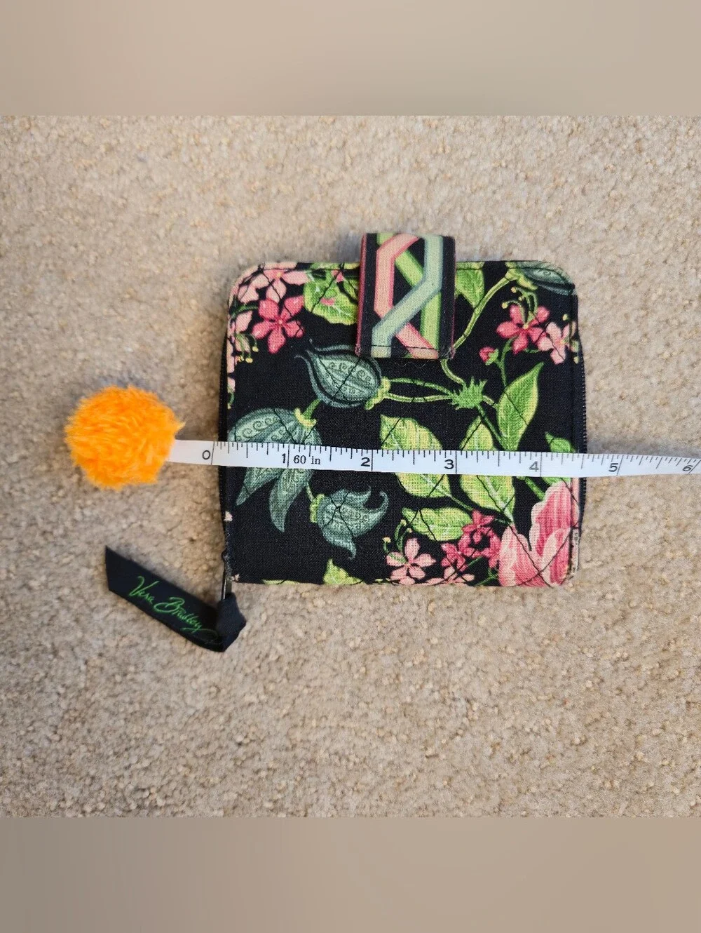 Vera Bradley wallet, retired pattern - Picture 2 of 6